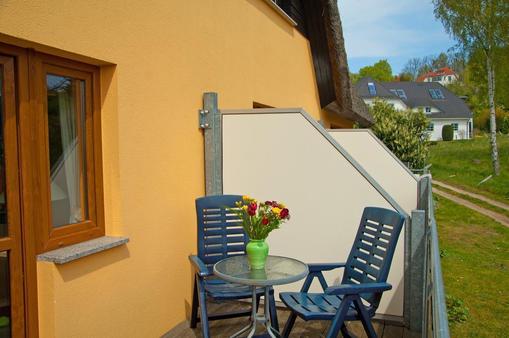 Ferien Unterm Reetdach In Gohren Hotel Гьорен Екстериор снимка