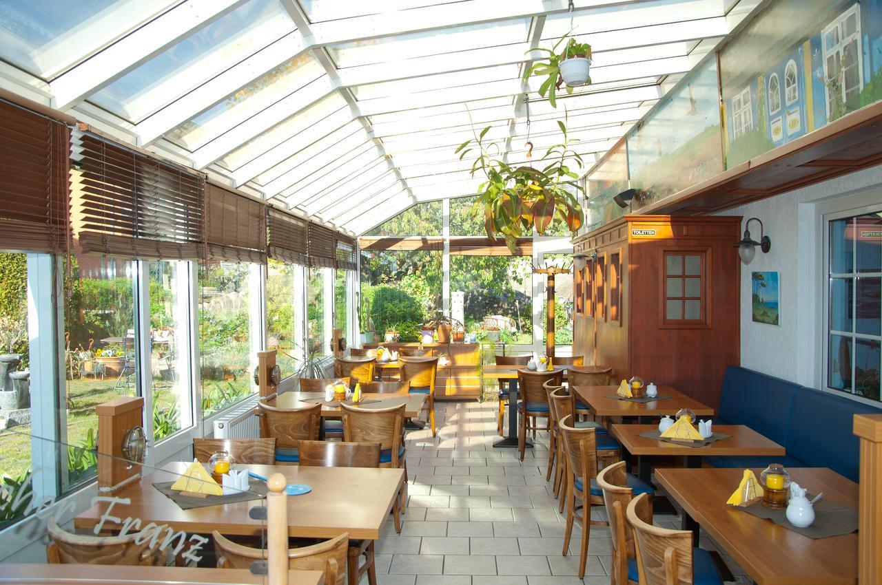 Ferien Unterm Reetdach In Gohren Hotel Гьорен Екстериор снимка